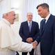 Pahor gre v Vatikan obiskat papeža Frančiška