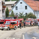 Slovenci najbolj zaupajo gasilcem in civilni zaščiti, najmanj pa cerkvi in duhovnikom, vladi in DZ
