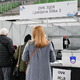 Janša pozval k bojkotu, toliko manj volivcev predčasno glasovalo