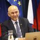 Le kdo bo Janši dovolil dolgočasno vladati? (KOLUMNA)