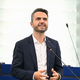 Zadeva Knovs: se je Matej Tonin izmazal?