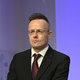 Orbanov zunanji minister Szijjarto dobil službo pri Kitajcih