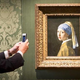 Za veliko razstavo Vermeerja v Amsterdamu slike posodila tudi Met in Louvre