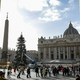 V Vatikanu skoraj škandal zaradi božičnega drevesa