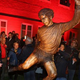 Kip nemške nogometne legende Gerda Müllerja po novem krasi mesto Nördlingen