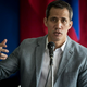 Venezuelska opozicija glasovala za razpustitev vlade samooklicanega predsednika Guaidója