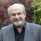 Salman Rushdie pri 75. letih ostaja kritičen opazovalec družbe