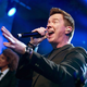Rick Astley toži raperja Young Gravy
