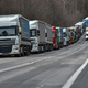 Na poljsko-ukrajinski meji kar 65 kilometrov dolga kolona tovornjakov