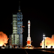 Skrivnostni kitajski raketoplan, nova nemška vesoljska ladja in nove težave Voyagerja 1
