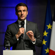 Francoski parlament po večtedenski razpravi potrdil strožjo priseljensko zakonodajo