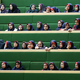V Iranu bodo znova poostrili zahteve glede nošenja naglavnih rut v šolah