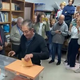 Miniaturna španska občina podrla svoj rekord: z volitvami je opravila v manj kot 30 sekundah!