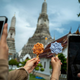 Pri tajskem templju ponujajo estetski sladoled po zgledu njegove okrasitve