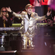 Elton John po preživeti noči v bolnišnici že okreva doma