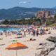 Na Majorki se proti turistom borijo z izmišljenimi opozorili pred meduzami in kamenjem