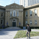 Kanada omejuje število tujih študentov zaradi pomanjkanja stanovanj