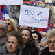 Srbi v Severni Mitrovici protestirajo proti ukinitvi dinarja: "Pokojnine ne dam Kurtiju"