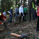 Rekordno število prostovoljcev sadilo drevesa na petih lokacijah po Sloveniji