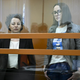 V Rusiji se je začelo sojenje gledališkima ustvarjalkama, ki sta obtoženi terorizma