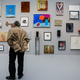 Pariški muzeji po sobotnem zaprtju znova odpirajo vrata, sejem Art Basel Paris predčasno končan