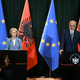 Von der Leyen na Balkan s korenčkom in palico