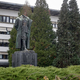 Skrunitev kipa Tita znova odprla vprašanji rušenja spomenikov in pohoda na spremembo zgodovined