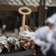 Palestinci zaznamujejo obletnico nakbe, njihovega etničnega čiščenja in razlastitve leta 1948