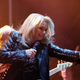 Bonnie Tyler okreva po operaciji v bolnišnici