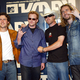 Debitantski album skupine Nickelback dopolnil 30 let