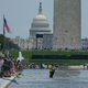 Odsevni bazen v Washingtonu bo spet izpraznjen. Trump za nastalo škodo krivi vandale.