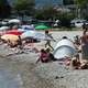 Na Hrvaškem opozarjajo na povečano število primerov snemanja golih otrok