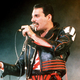 Klavir, na katerega je igral tudi Freddie Mercury, bo drago prodan
