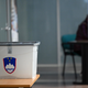 Začetek volilnih opravil pred lokalnimi volitvami, kandidati lahko začnejo zbirati podpise volivcev