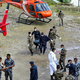 Število žrtev poplav in plazu v Nepalu in Tibetu preseglo 1200. Iskanje in reševanje se nadaljuje.