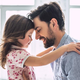 Kako izgleda čustveni incest med očetom in hčerko?