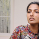 Sanskriti Kumar: "Ko je moja mama umirala, je moje telo to začutilo." (PODKAST: V sozvočju 1. del)