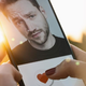 Ali lahko na Tinderju najdemo pravo ljubezen? Odgovarja svetovalec za odnose