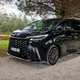 Vozili smo lexusa LM 350h: Ko kombi postane luksuzna limuzina