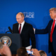 Trump začasno odpravil carine in sankcije proti ruski energetiki