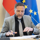 Minister Boštjančič: 'Javne finance niso katastrofalne, a pritiski so veliki'