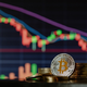 Bitcoin ne najde dna. Medved ali bik – kakšni so možni scenariji?