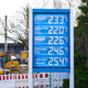 Frustracije na nemških črpalkah: združenje ne izključuje treh evrov za liter