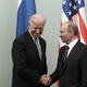 Putin pred srečanjem z Bidnom zanika ruske kibernetske napade na ZDA