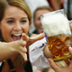 Slovensko natakarico zaradi piva obsodili na smrt