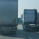 Koliko stari tovornjaki vozijo mimo nas? Podatki so zelo zgovorni.