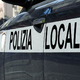 V Italiji čelno trčila tovornjak in avtobus z migranti, voznika umrla