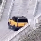Kitajski SUV po slavnem stopnišču, končalo se je zelo slabo #video