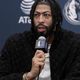 Žalostno, a resnično. Anthony Davis ne more trenirati z Dallasom, zato to počne z ekipo iz lige G.