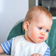 Dojenček joka? Malček noče jesti? Tu je pomoč, ki jo potrebujete